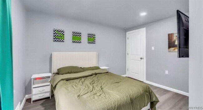 Building Photo - 1536 Niagara Ave