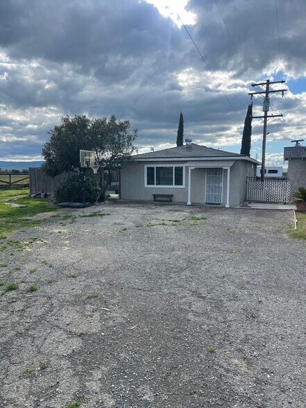 Primary Photo - 30111 S Koster Rd