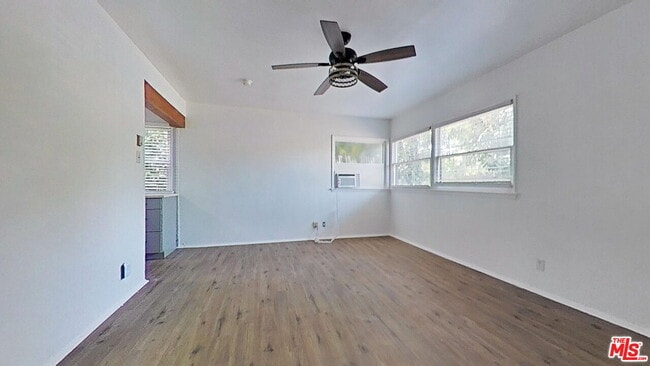 Building Photo - 15544 Romar St