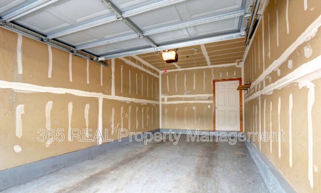 Building Photo - 5151 W 29th St