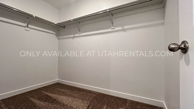 Building Photo - 3741 W 860 N