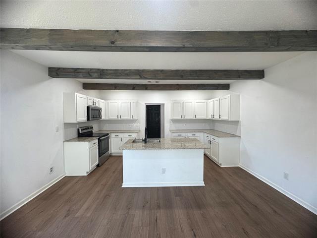 Building Photo - 607 E Monterey St