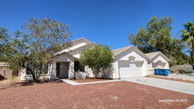 Primary Photo - 2817 N Porcupine Flat St