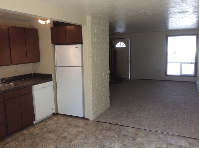 Building Photo - 2 Bedroom Duplex in Whiteaker Neighborhood