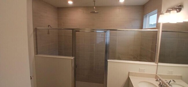 Building Photo - 7898 SW 74th Lp