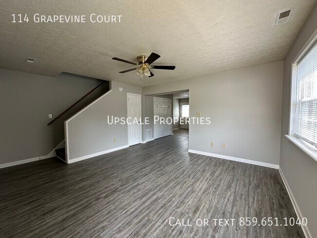 Primary Photo - 114 Grapevine Ct