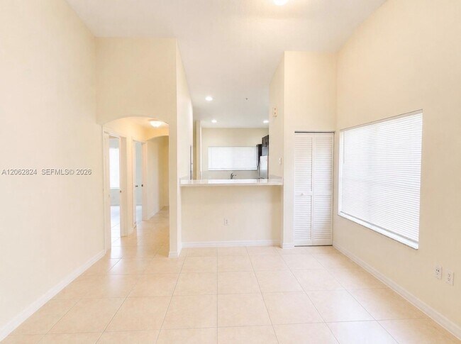 Building Photo - 3864 SW 48th Ave