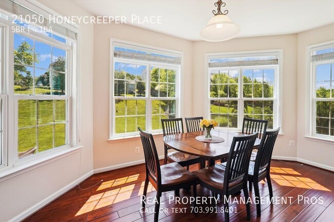 Building Photo - 21050 Honeycreeper Pl