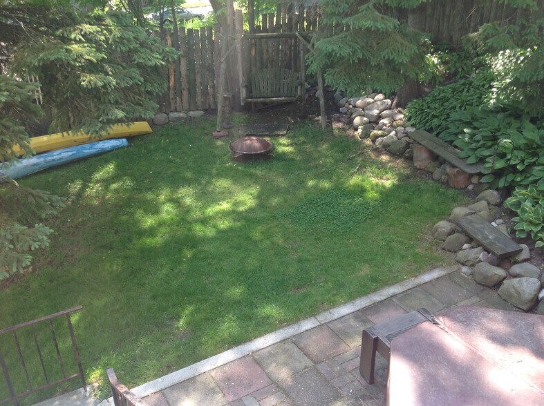 Building Photo - 1920 N Water St