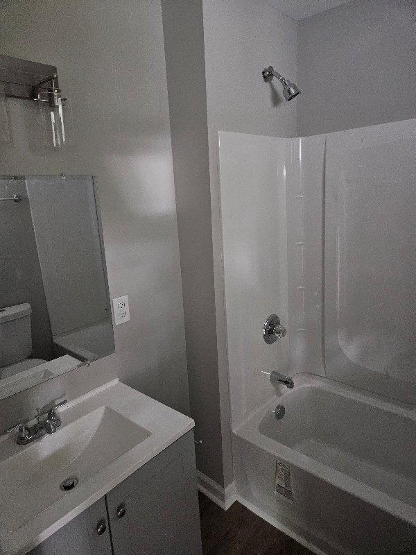 Building Photo - 2420 Elmwood Ave