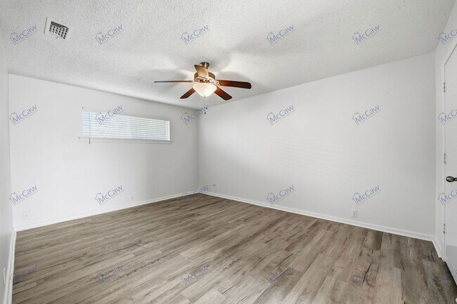 Building Photo - 1736 Brown Trail