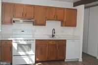 Building Photo - 267 Longford Ct