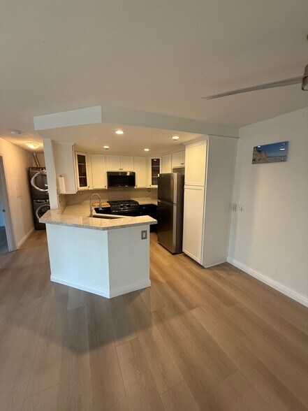 Building Photo - 12675 Camino Mira del Mar