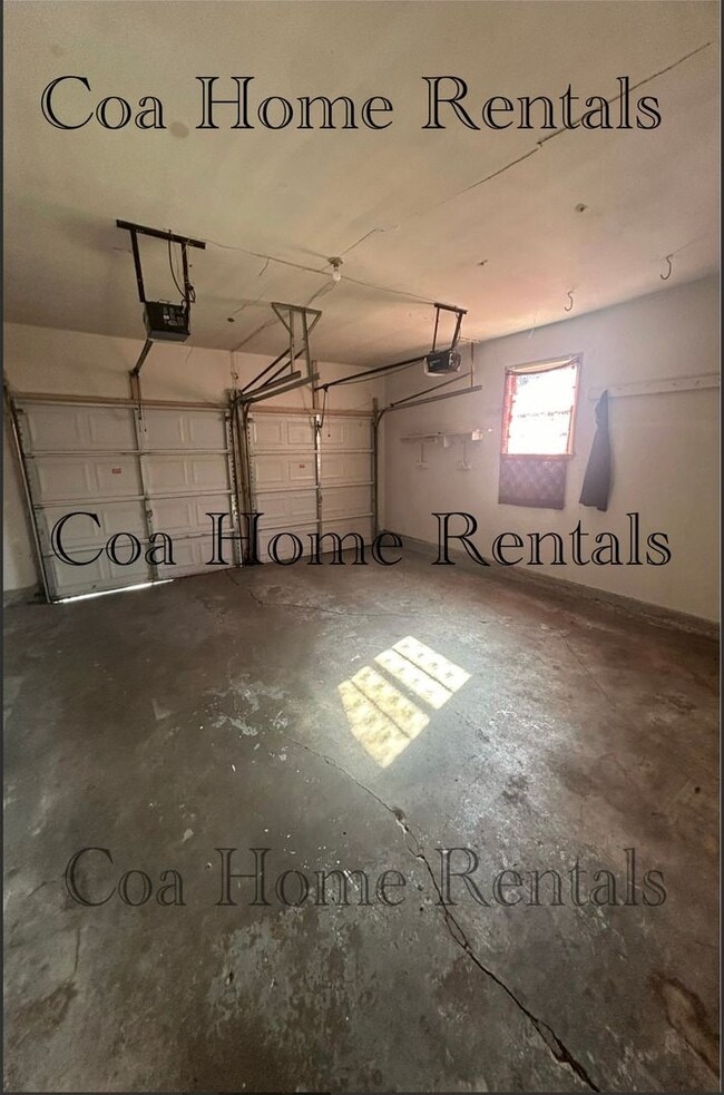 Building Photo - Great East side corner lot home