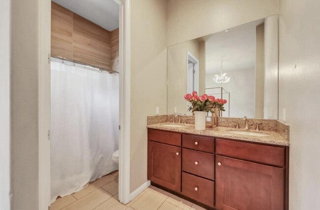 Building Photo - 31715 Avenida Alvera