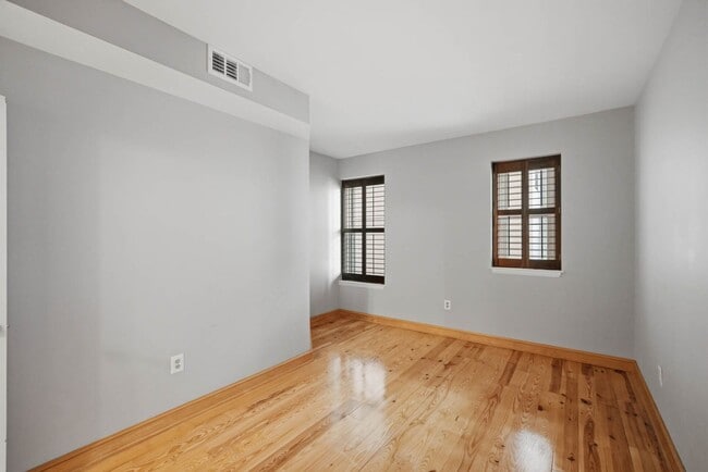 Building Photo - 1763 Columbia Rd NW