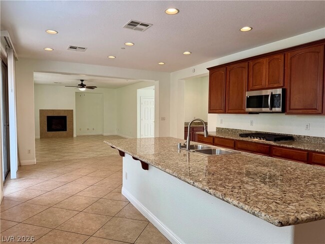 Building Photo - 7873 Sleeping Lily Dr