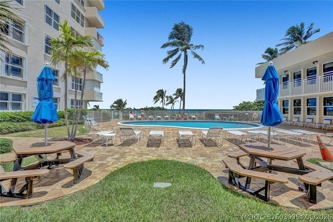 Building Photo - 5200 N Ocean Blvd