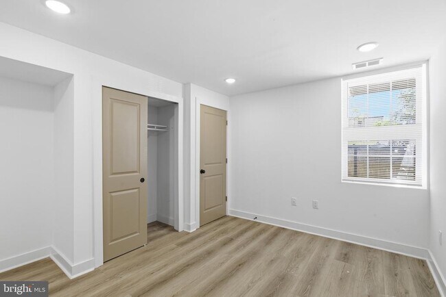 Building Photo - 2534 N 11th St