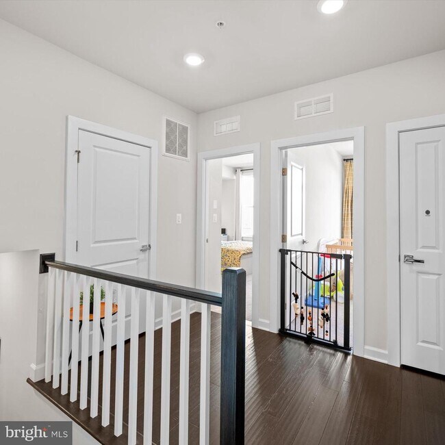 Building Photo - 44674 Provincetown Dr