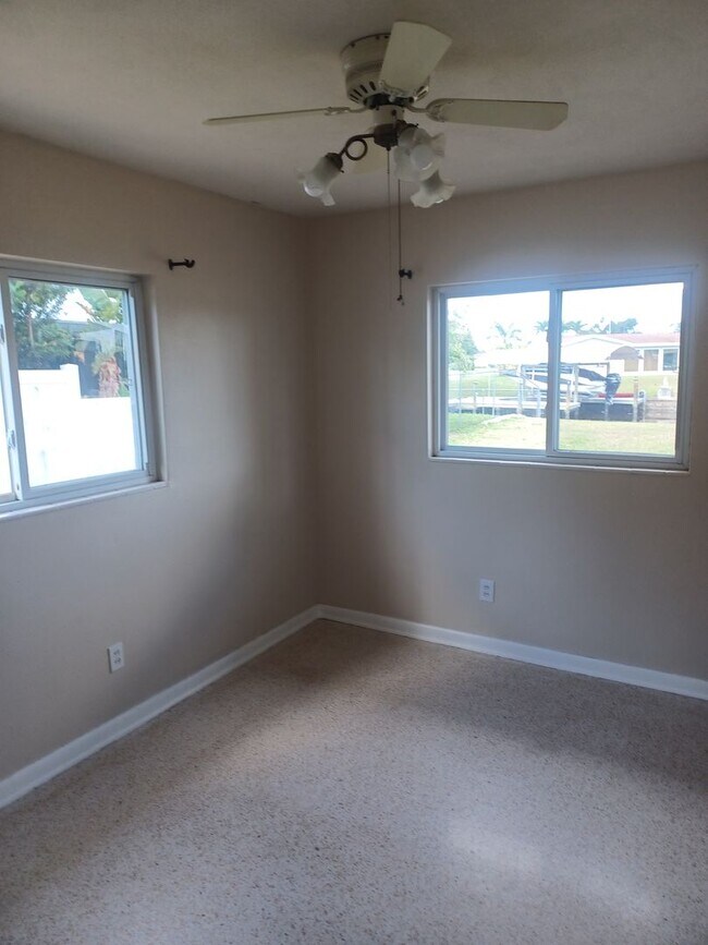 Building Photo - 5132 Calusa Ct