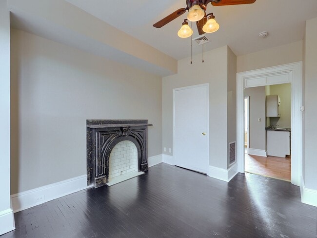 Building Photo - 1006 N 3rd St