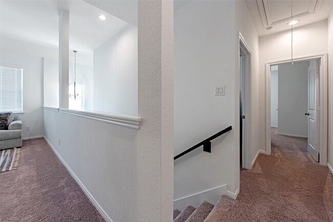 Building Photo - 343 E Coralburst Lp
