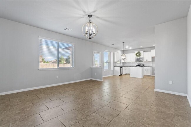 Building Photo - 170 Kingfisher Ln