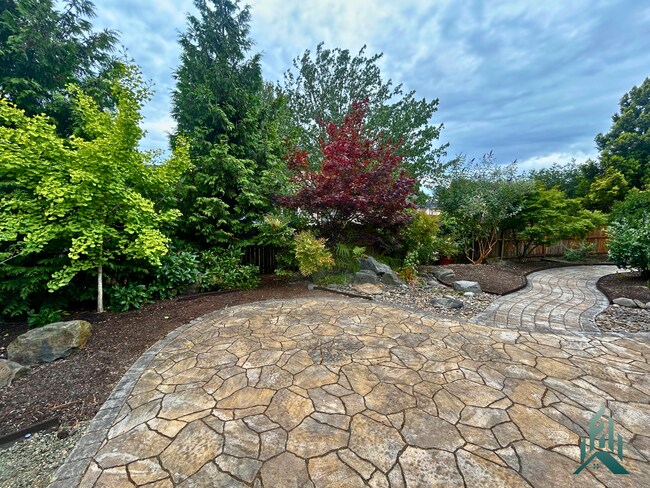 Building Photo - Beautiful 3 Bed, 2 Bath Home with Solar Panels, Landscaping Included & 2-Car Garage