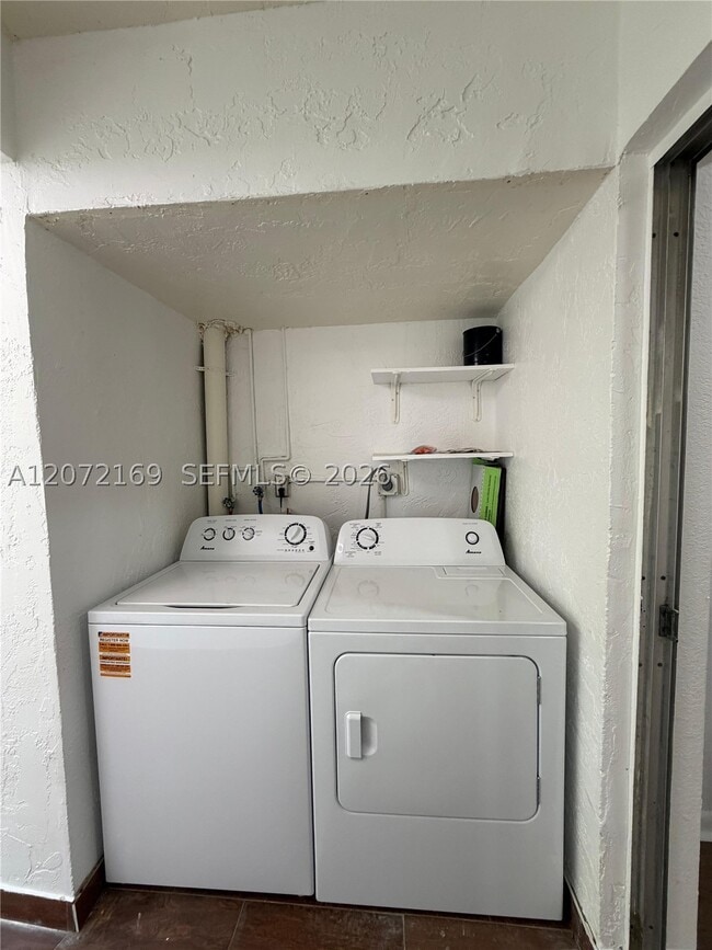 Building Photo - 11101 Royal Palm Blvd