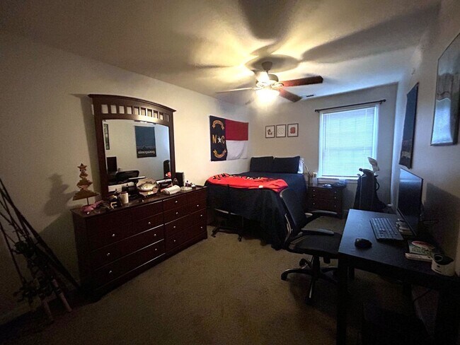 Building Photo - CARLTON1223-1227