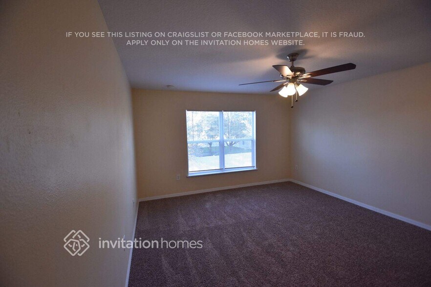 Building Photo - 2370 Sheila Dr