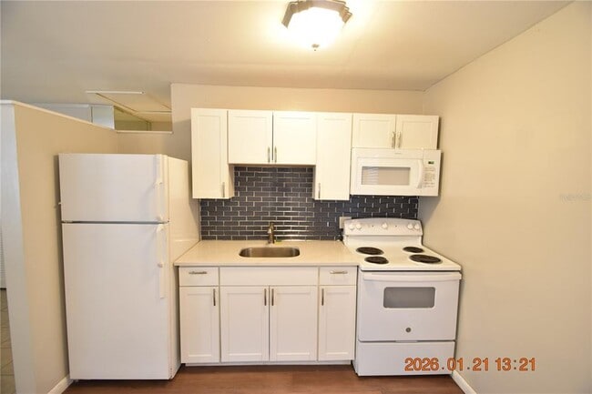 Building Photo - 3021 6th Ave N