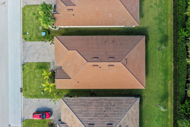 Building Photo - 4491 NW Oakleaf Ct