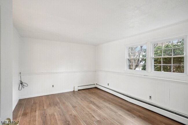 Building Photo - 254 Darlington Ave