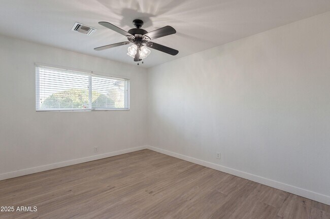 Building Photo - 6808 E Loma Land Dr