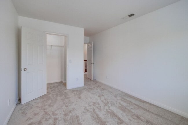 Building Photo - Upgraded Executive Home in Rancho Santalina