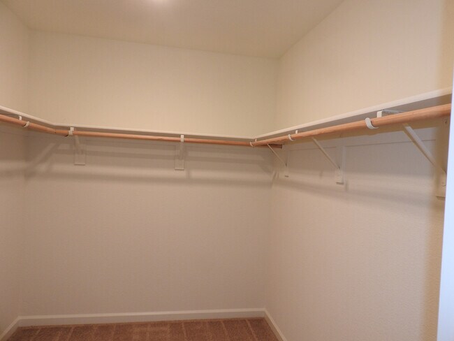 Building Photo - Beautiful Patio Home