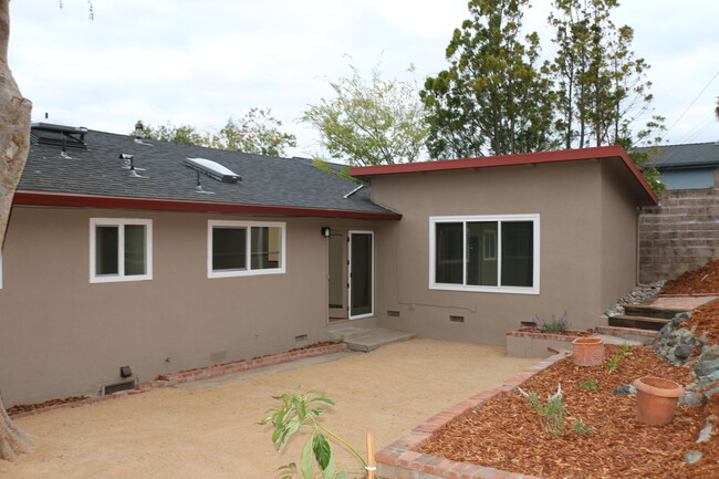 Building Photo - Bishop Peak neighborhood-Fantastic Rental!!