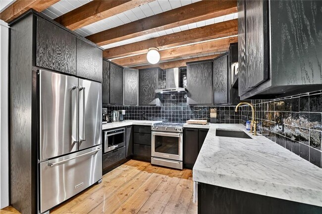 Building Photo - 545 Chestnut Ridge Cir