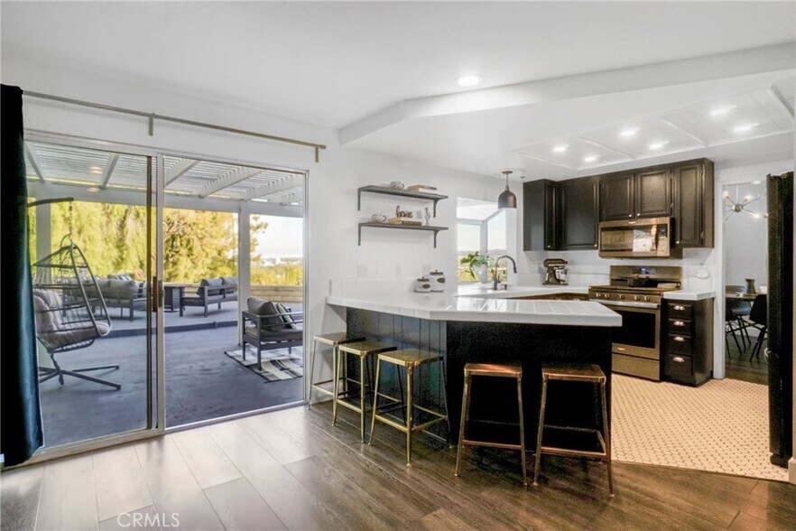 Building Photo - 7224 Bouquet Dr