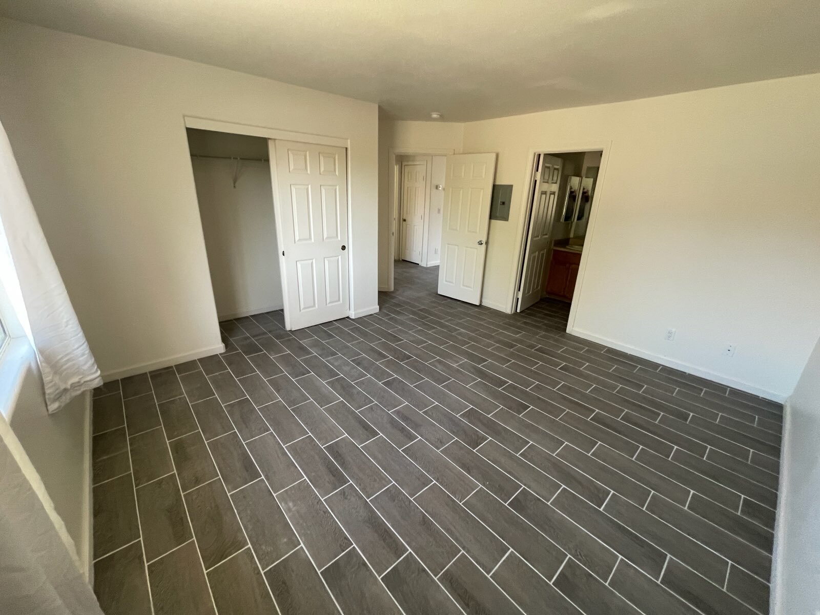 Building Photo - 6686 Palo Verde Ave