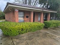 Building Photo - 837 3rd St