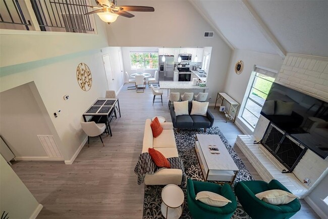 Building Photo - 11530 Green Glade Dr