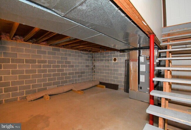 Building Photo - 306 Cedar Hill Rd