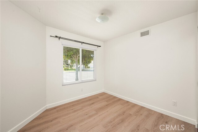 Building Photo - 53 Cedarlake