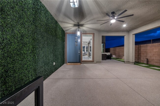 Building Photo - 7077 LaGrange Point St