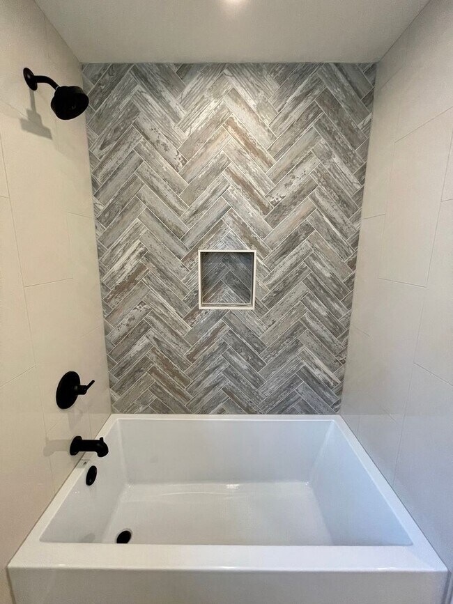 Building Photo - Palo Duro