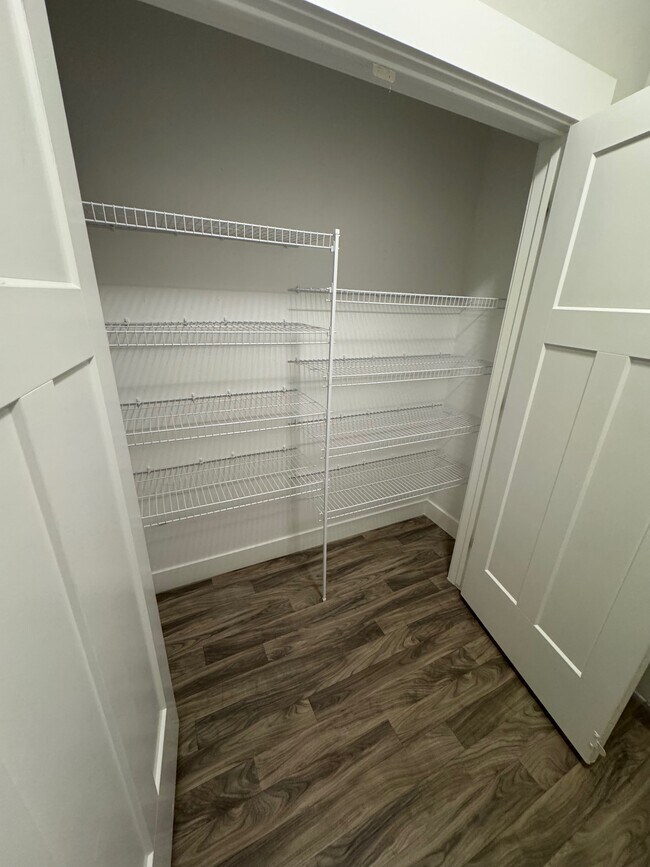 Building Photo - 4216 McKellen Dr