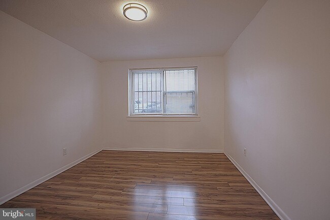 Building Photo - 4329 Halley Terrace SE